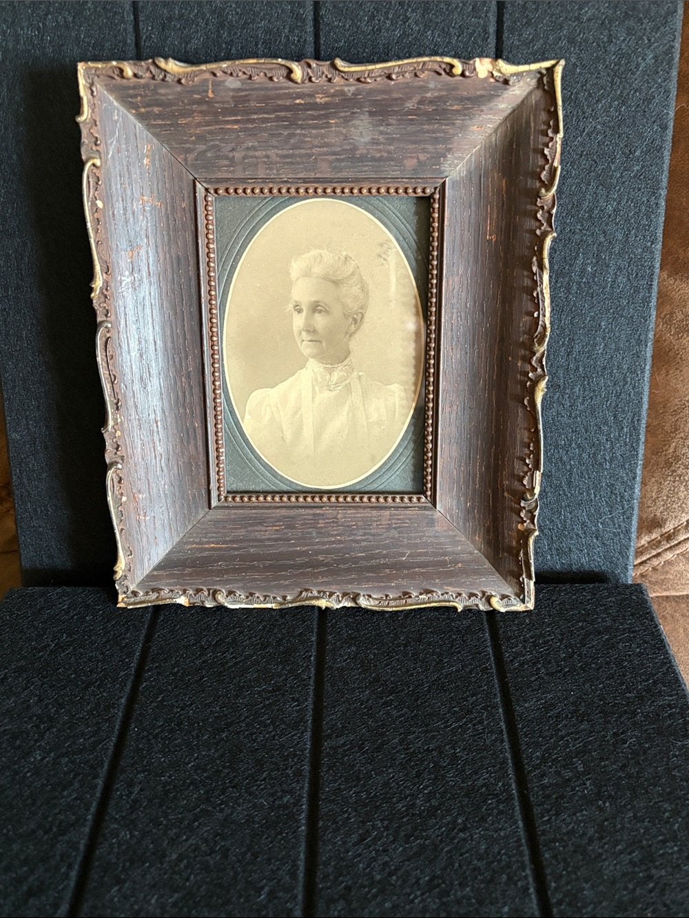 Antique Victorian Deep cove wood picture frame gilt liner oval cabinet portrait